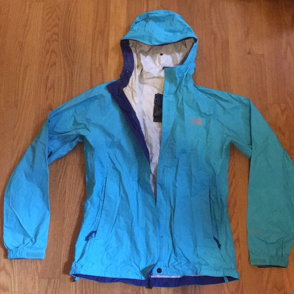 Women’s Northface Rain Jacket - Picture 1 of 4